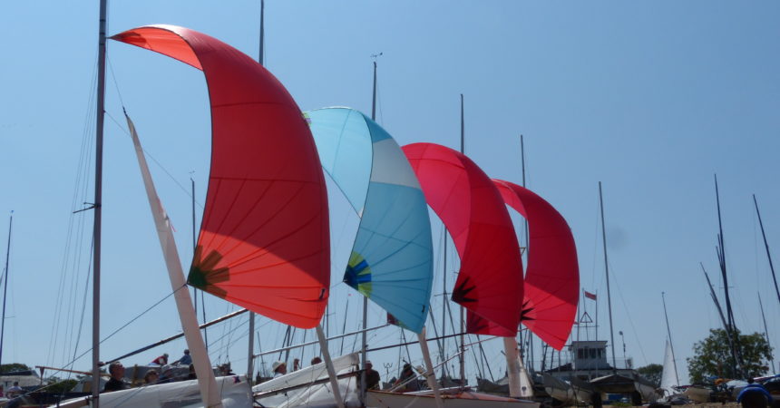 New rule spinnakers now legal New rule spinnakers now legal